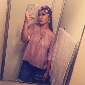 Meet your Posher, Victoria